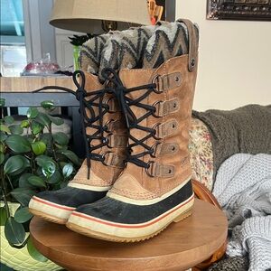 Sorel Aztec Joan of Arctic. Size 7.